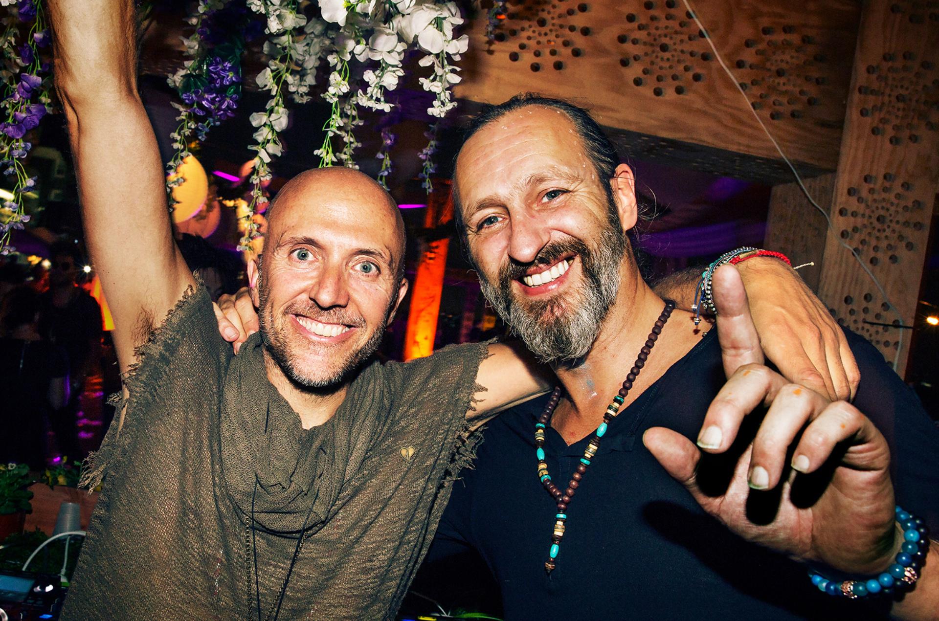 Lost desert. Lee Burridge. DJ Lost Desert. Диджей в пустыне.