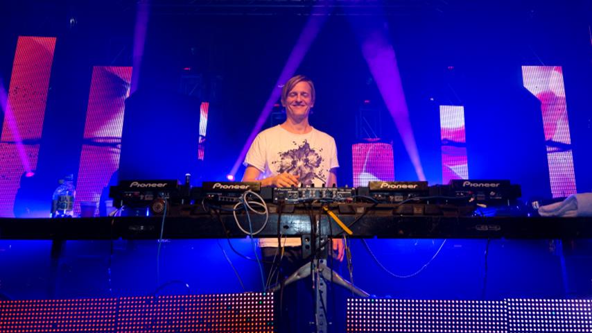 Michel de Hey - Live @ Music Is Revolution Opening Party 2016, Space Ibiza